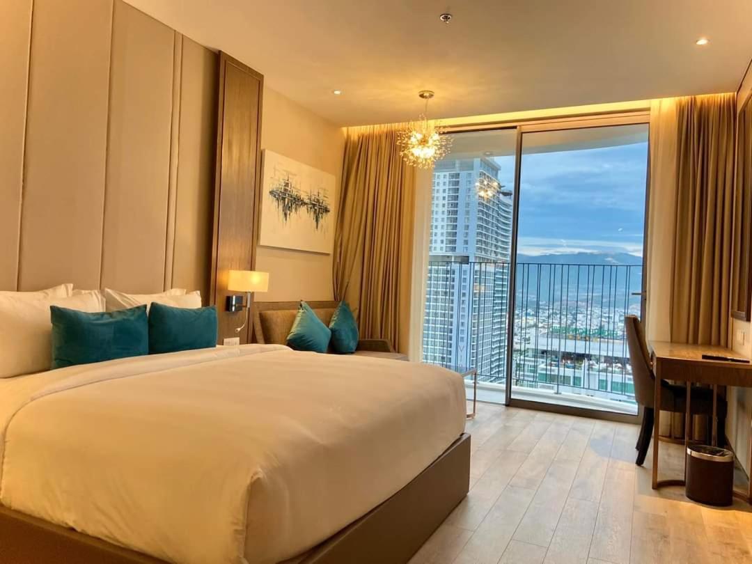 Panorama Oceanfront Suite Nha Trang Esterno foto