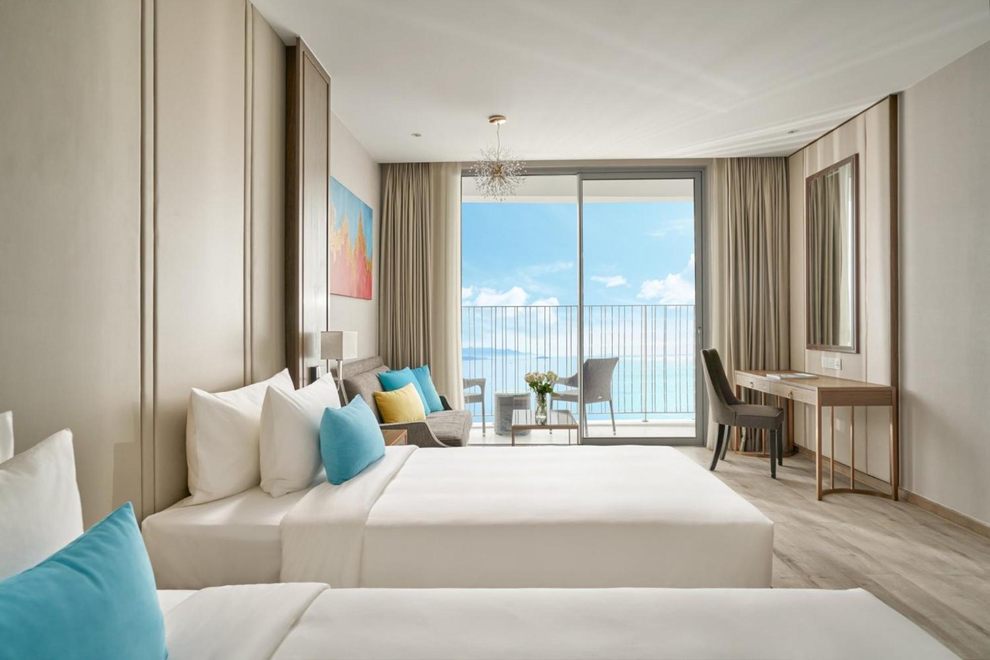 Panorama Oceanfront Suite Nha Trang Esterno foto